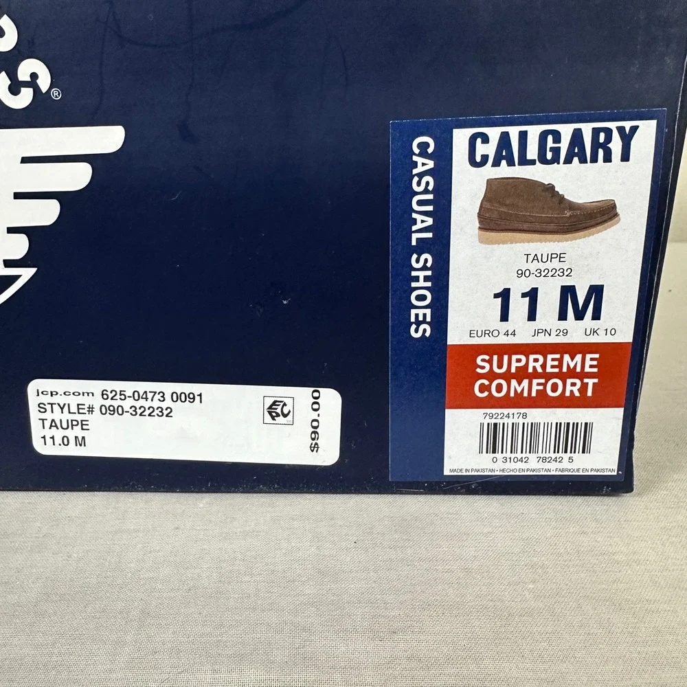Dockers Men's 11 Calgary Chukka Boots Taupe Suede Leather Supreme Comfort NEW